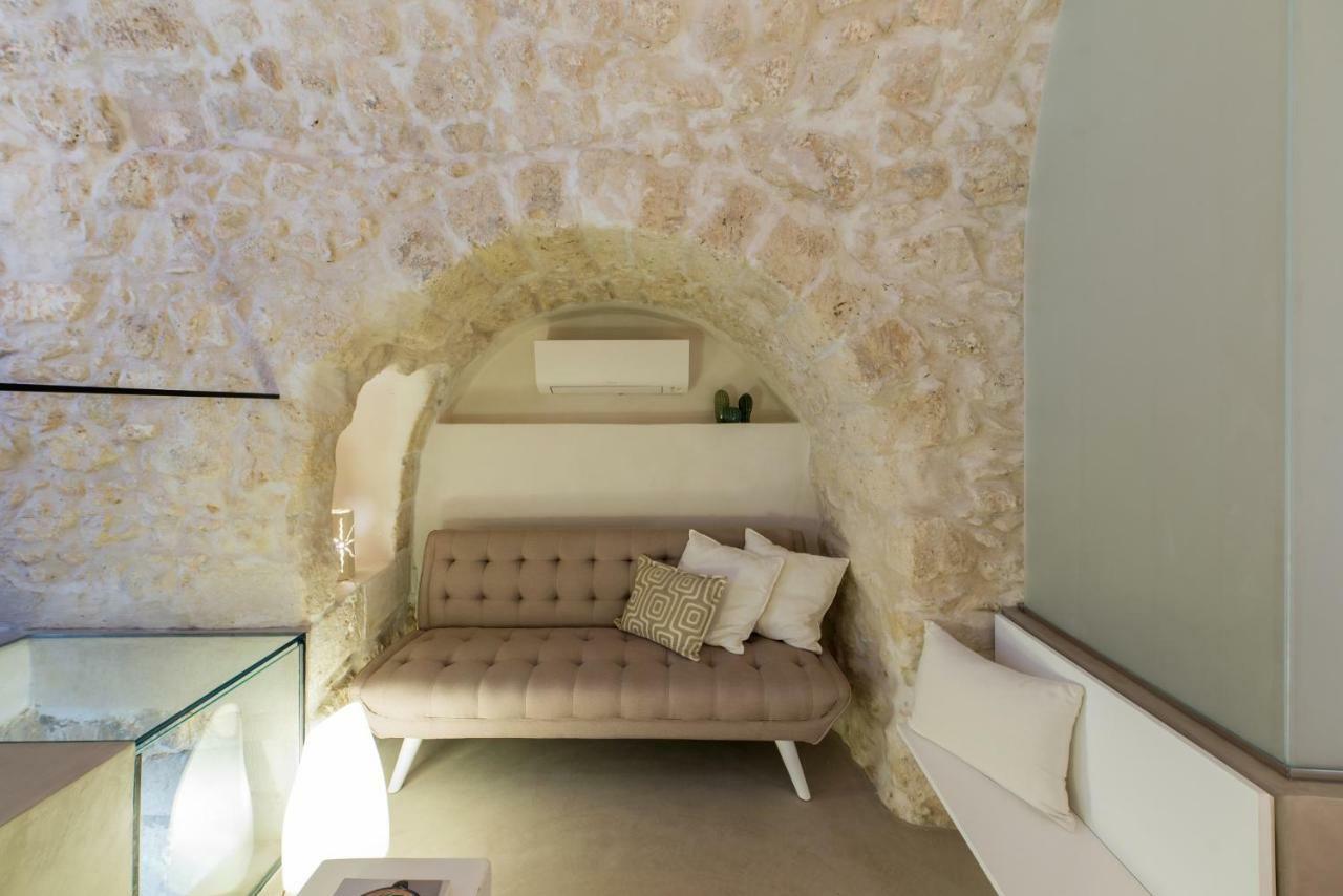 Vittoria Luxury Suite A Ostuni By Wonderful Italy Exterior photo